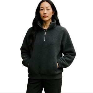 American Eagle Black Half-Zip Sherpa Sweatshirt - Cozy - Fleece - Pullover